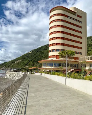 Grand Hotel Torre Fara Hotels near Area Verde