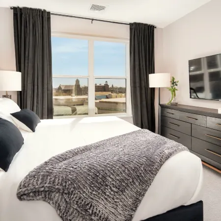 Luxury Apartments by Hyatus at Pierpont