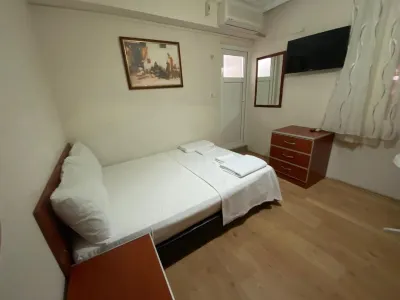 Avsa Marina Otel Yarim Pansiyon Hôtels à : Avsa Island