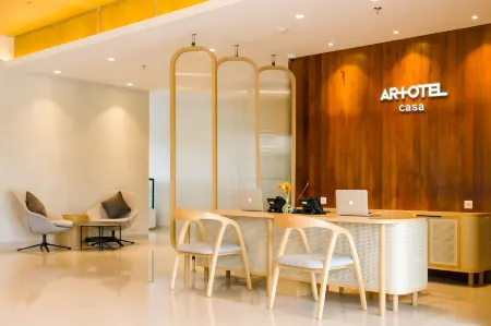 Artotel Casa Cikarang Отели в г. Tegalwaru