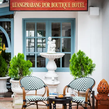Luangprabang d'or Boutique Hotel Отели рядом с достопримечательностью «Ват Лонг Кун»