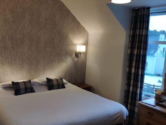 Cairn Hotel