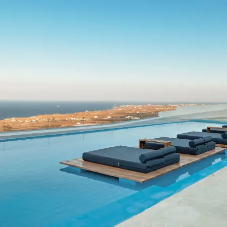 Oyster Luxury Suites