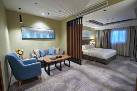 Platinum Hotel