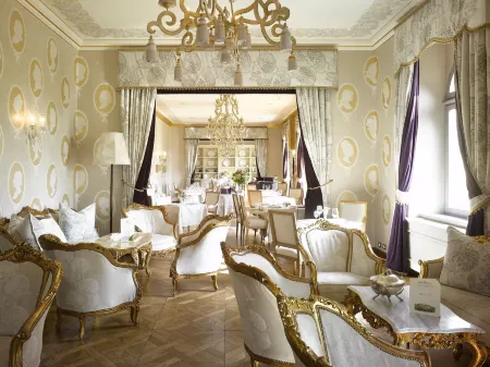 Chateau Mcely Отели рядом с достопримечательностью «Golf Club Podebrady»