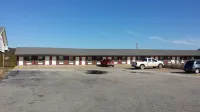 Green Country Inn - parking