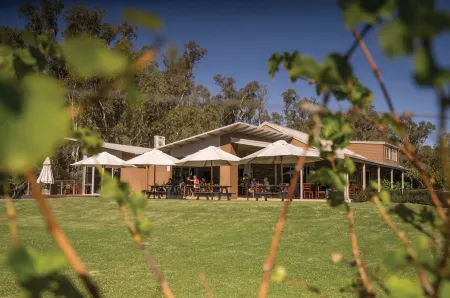 Tasman Holiday Parks - Merool on the Murray