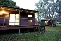 Lakes and Craters Holiday Park