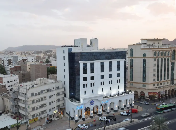 Zaha Al Munawara Hotel
