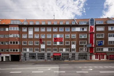 Milling Hotel Gestus Hotel berhampiran Salling Department Store