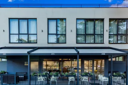 Apartments & Rooms Preelook