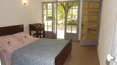 La Bastide Hotels near Decathlon Cavaillon