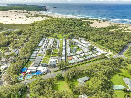 Middle Rock Holiday Resort Anna Bay Hotels in Salamander Bay