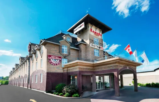 加蒂諾瑪努爾華美達廣場酒店及