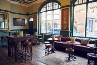 The Old Coffee Tavern Hotels in Warwick