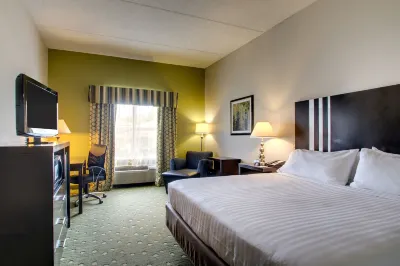 Holiday Inn Express & Suites Live Oak Hotels in Live Oak