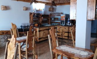 Rustic Inn River