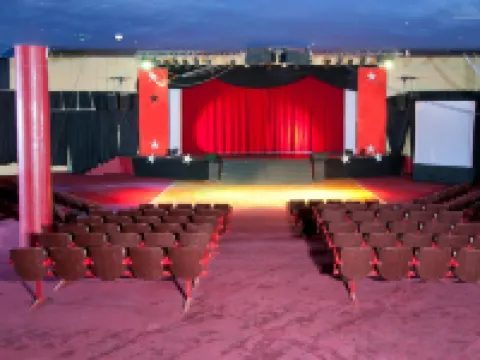 ユー コーラル ビーチ クラブ エイラット ウルトラ オールインクルーシブ エイラートのホテル