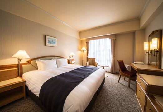 쿠레 한큐 호텔