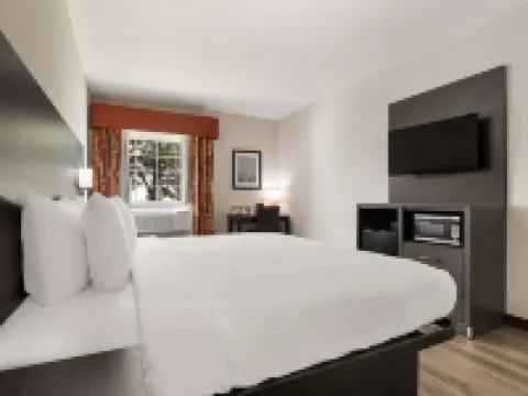 44號州際公路品質套房酒店 塔爾薩酒店