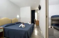โรงแรมสการ์เล็ต - โรงแรมราคาถูก