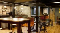 George Hotel & Granary - bar