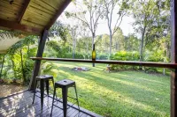 Airlie Beach Eco Cabins - Adults Only Hoteles en Proserpine