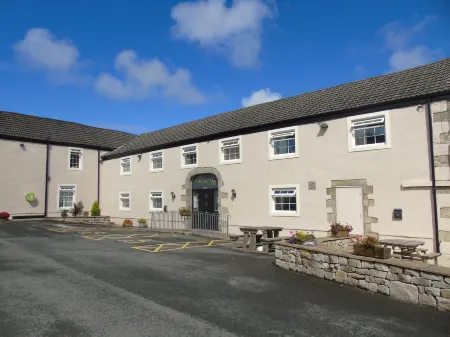 The Old Ginn House Inn Отели в г. Дин