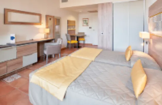 地中海藍色度假法義公寓式酒店