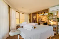 Carmel Charme Resort - Spa