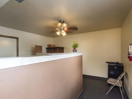 Relax Inn Отели в г. Манор