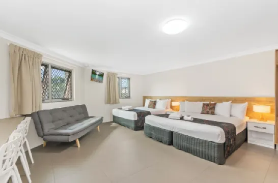 城堡山峯汽車旅館