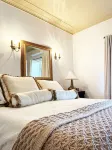 Clonmel Castle Hotels in Port Dover