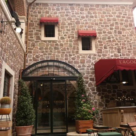 L'Agora Old Town Hotel & Bazaar