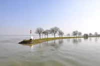Hotel du Port et des Bains Hotels in Saint-Valery-sur-Somme