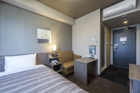 Hotel Route-Inn Kisarazu Отели рядом со станцией JR Sodegaura station