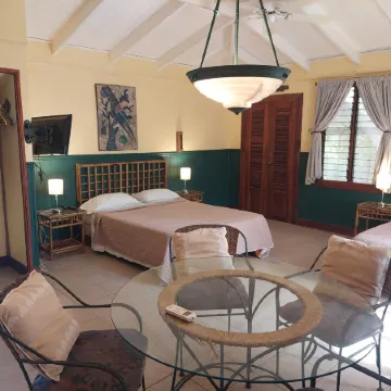 Playa Negra Guesthouse