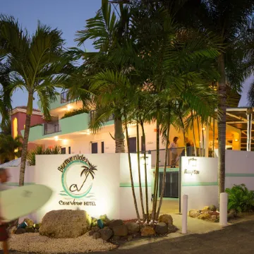 Casa Verde Hotel - Steps to the Beach, Pool, Restaurant & Bar