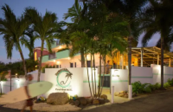 Casa Verde Hotel - Steps to the Beach, Pool, Restaurant & Bar