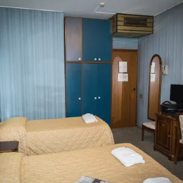 Hotel Accursio Отели рядом с достопримечательностью «Арка делла Паче»