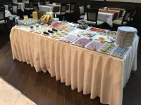 Favorit Hotel - Desayuno