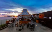 The Cape, A Thompson Hotel by Hyatt - 5-Star
