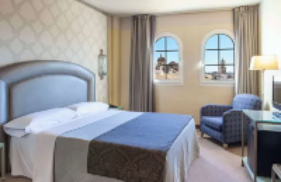 馬西亞阿爾法羅斯酒店