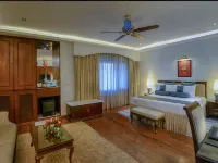Hotel Clarks Varanasi Ltd マルビヤブリッジ周辺のホテル