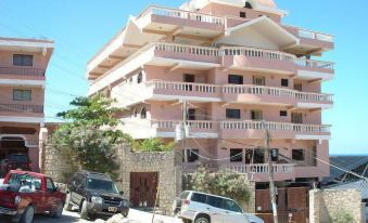 La Colline Hotel