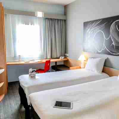 Hôtel ibis Orange Sud Rooms