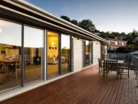 Baldwin Street Bnb Hotels near Baldwin Street