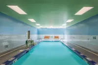 Holiday Inn Express HAUPPAUGE-LONG ISLAND by IHG - Pools