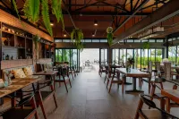 Coral Tree Villa Huahin - Morgenmad