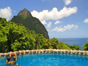 Stonefield Villa Resort